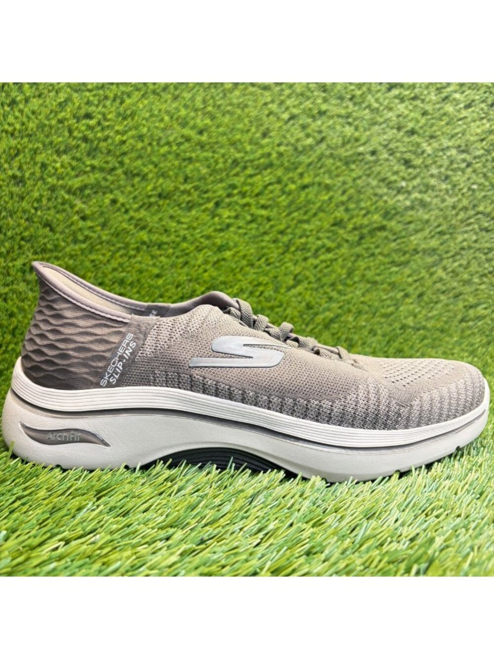 Skechers Arch Fit 2.0‎ Grand Select Mens Size 9 Taupe Athletic Shoes Sneakers